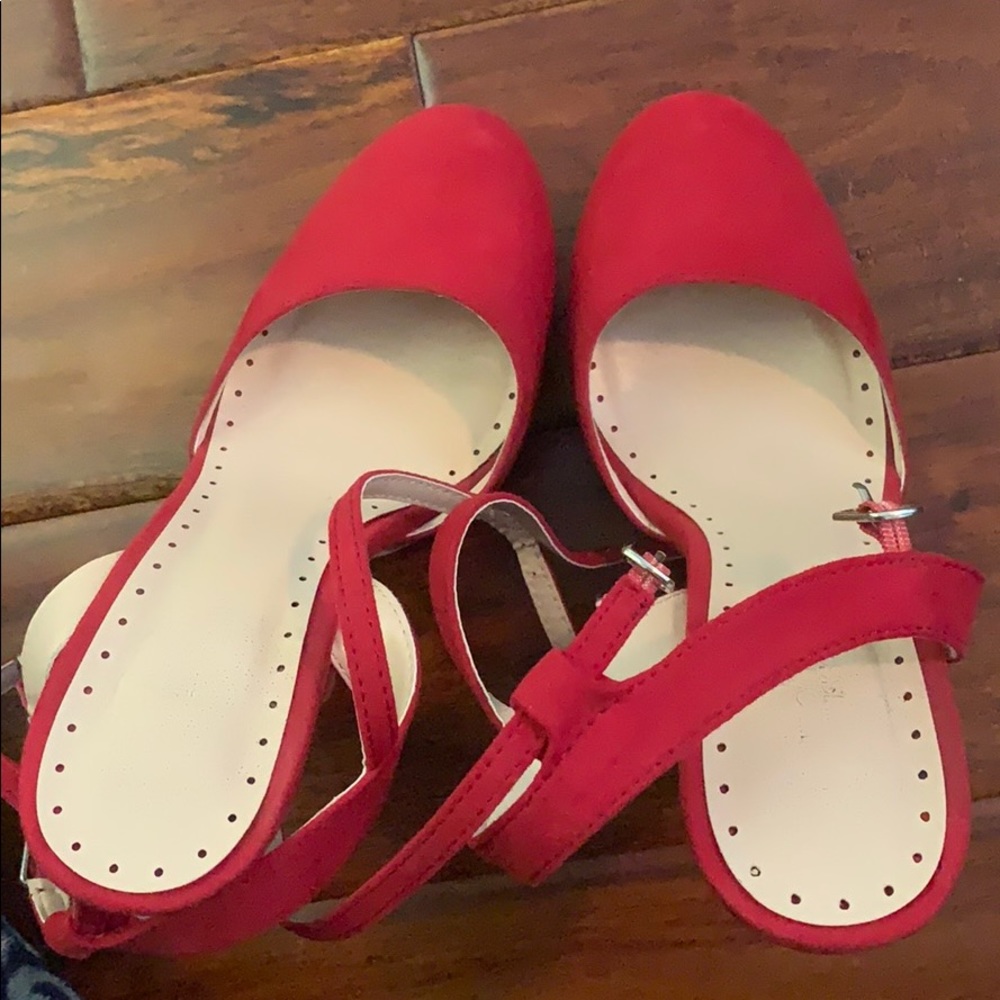 High heels - Picture 3 of 3